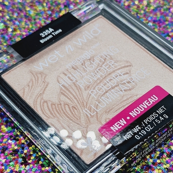 Wet n Wild Bloom Time Megaglo Highlighting Powder - Picture 5 of 5